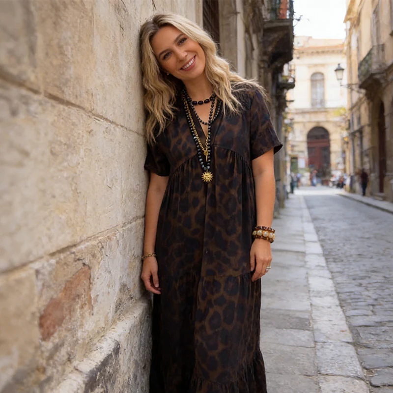 Sonia - Vestido con estampado de leopardo y escote en V
